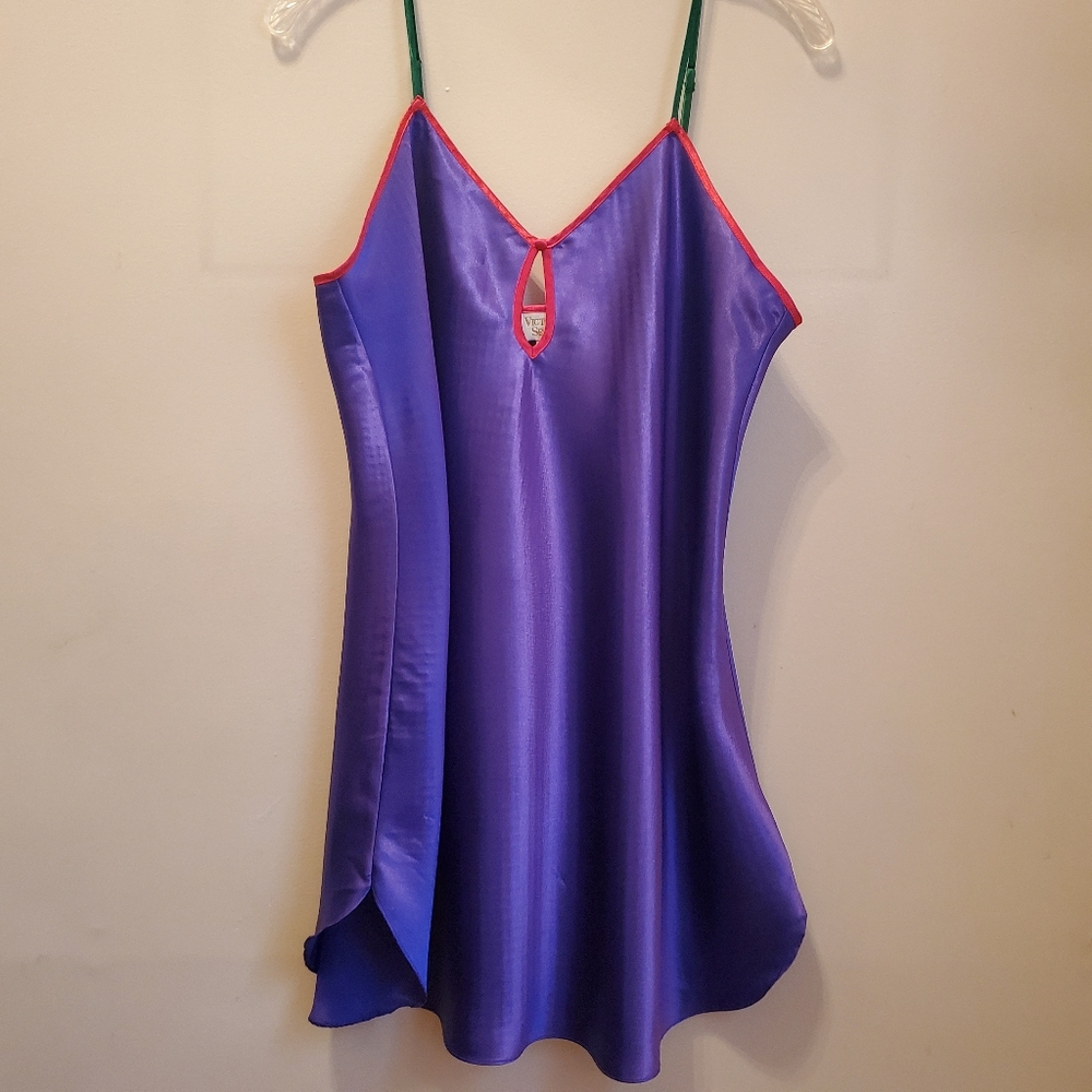 VINTAGE Victoria's Secret Chemise